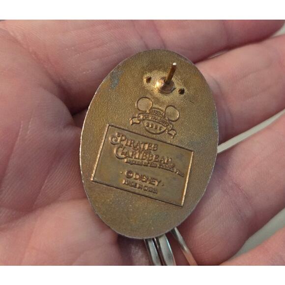 Disney Villain Trading Pins Pirates of Caribbean Legend of the Golden - Picture 3 of 6